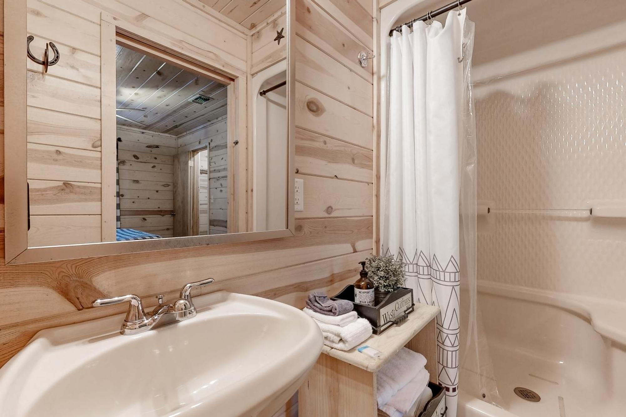 Osito Cabin Broken Bow Exterior photo
